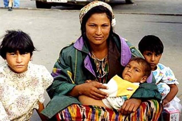 Украинские цыгане массово рожают ради денег