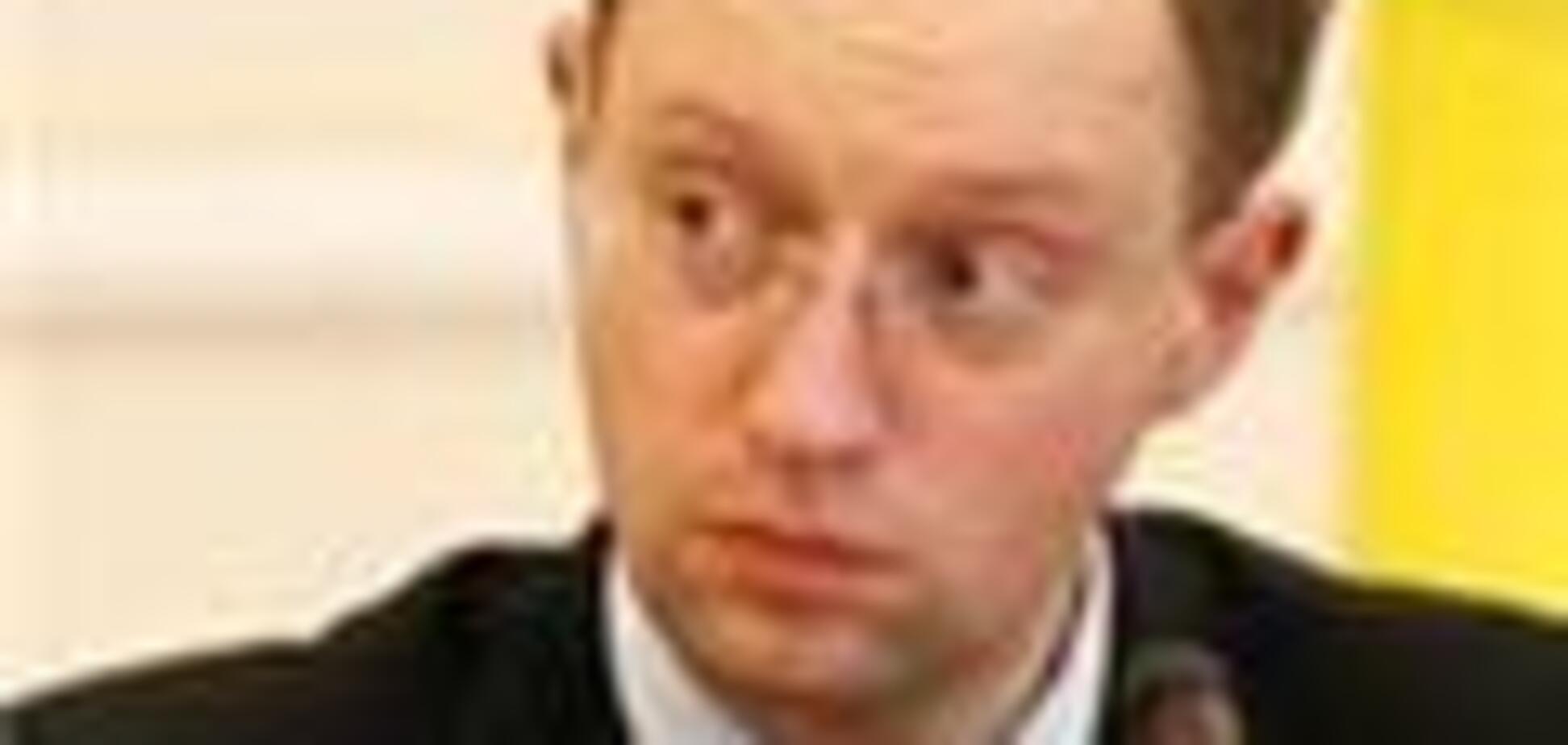 Яценюк не получал приглашения в парламент