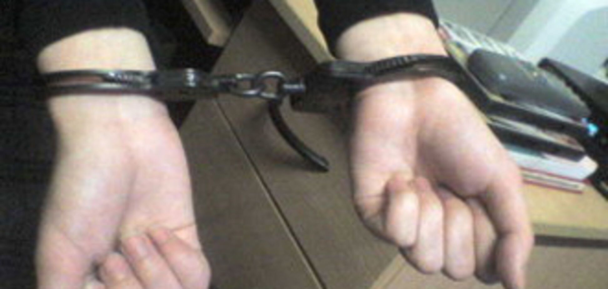 Судья поджег суд и имитировал покушение на себя