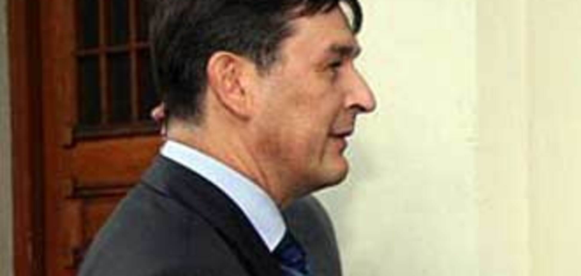 Сотрудника посольства РФ обвинили в покушении на Саакашвили