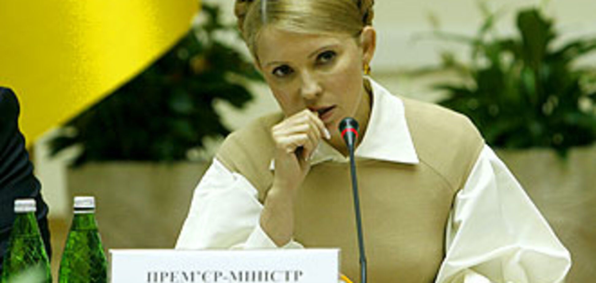 Премьер призывает 'унять социальные аппетиты'