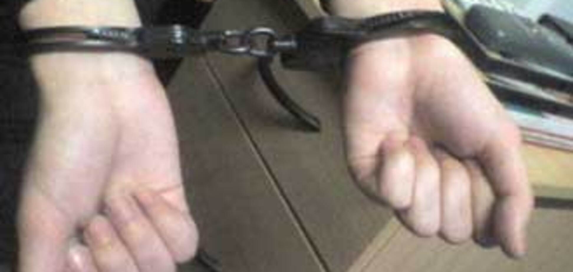 Во Львове вооруженный отец школьника избил пятиклассника