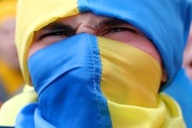 Жители России и Украины не верят в холодную войну