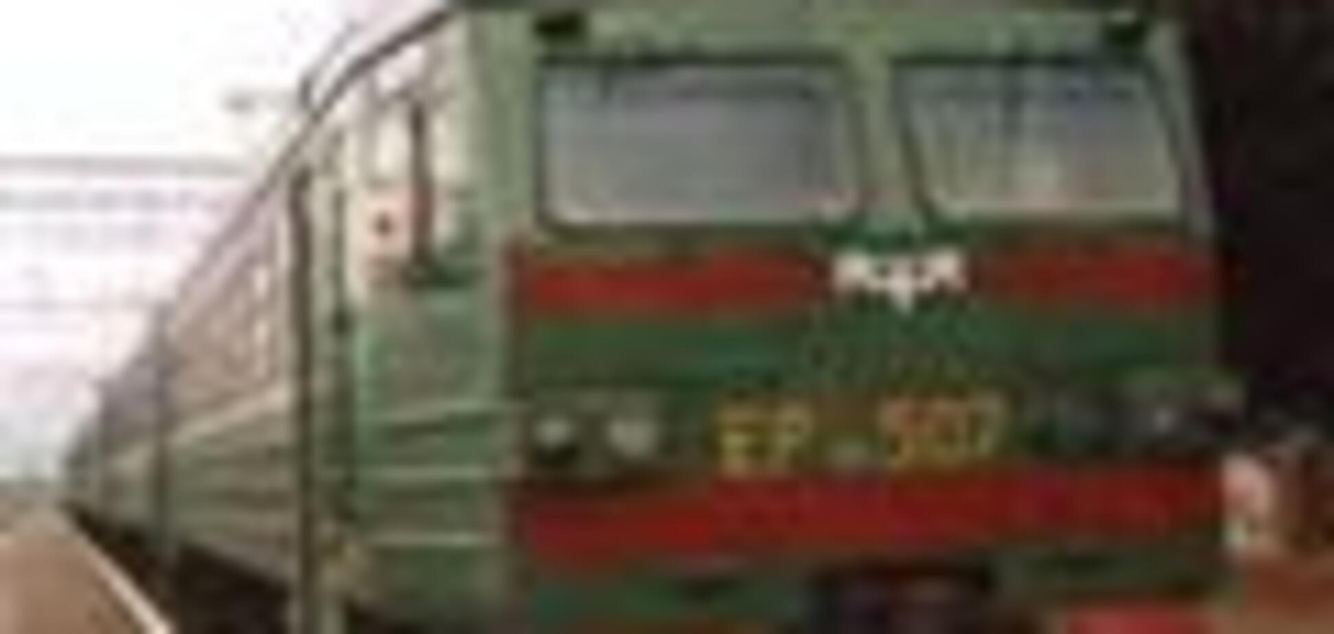 Поїзд 'Київ - Берлін' врізався в трактор: двоє загиблих