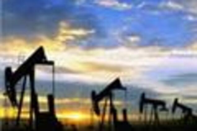 Цена на нефть опустилась ниже 54 долларов