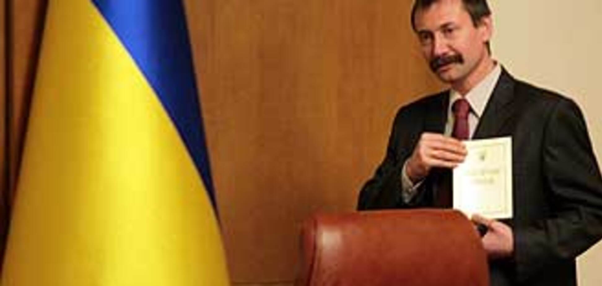 На время кризиса Тимошенко урежут зарплату