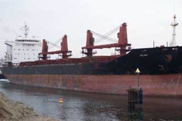 Черговий здобиччю піратів став танкер з пшеницею