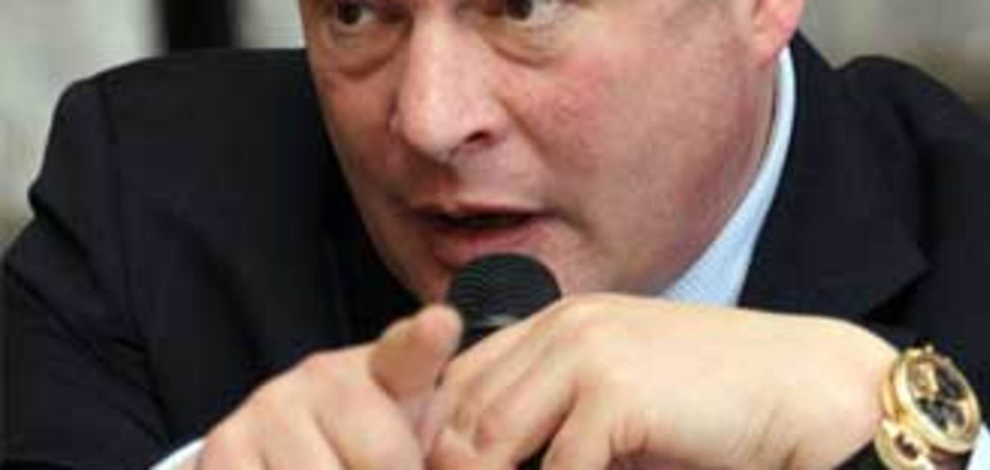 Кабмин отобрал у Червоненко Евро-2012