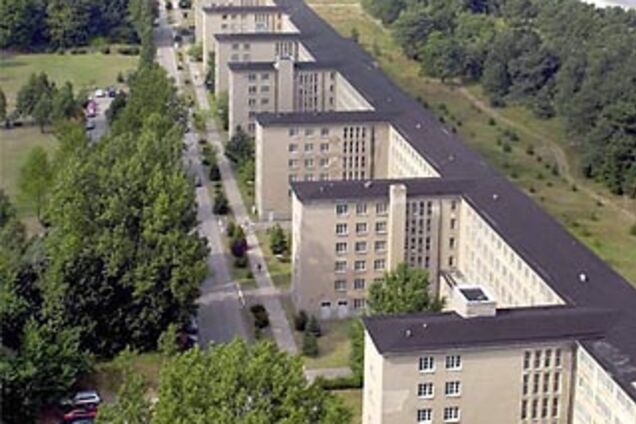 Германия завершает 'дело' Гитлера