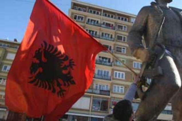 Министра иностранных дел Албании поймали на коррупции