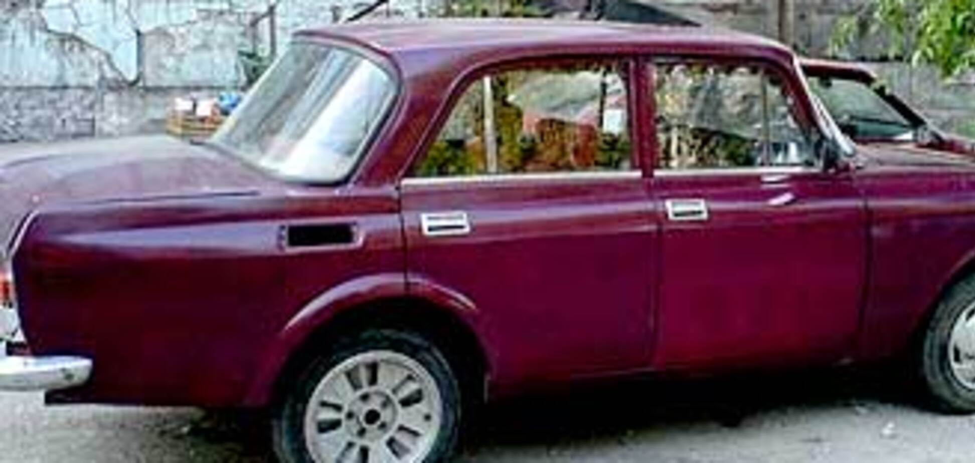 Пьяный солдат на угнанной машине сбил женщину