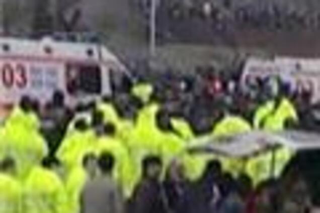 У Тбілісі радикали ледь не взяли штурмом Перший канал