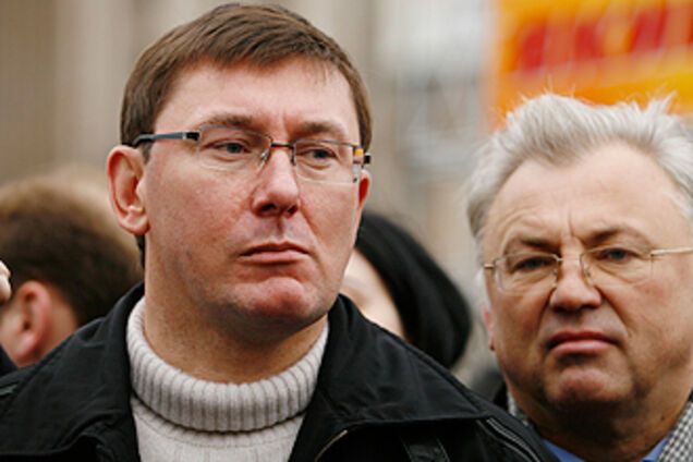 Центральний телеканал звинуватили в махінаціях з валютою