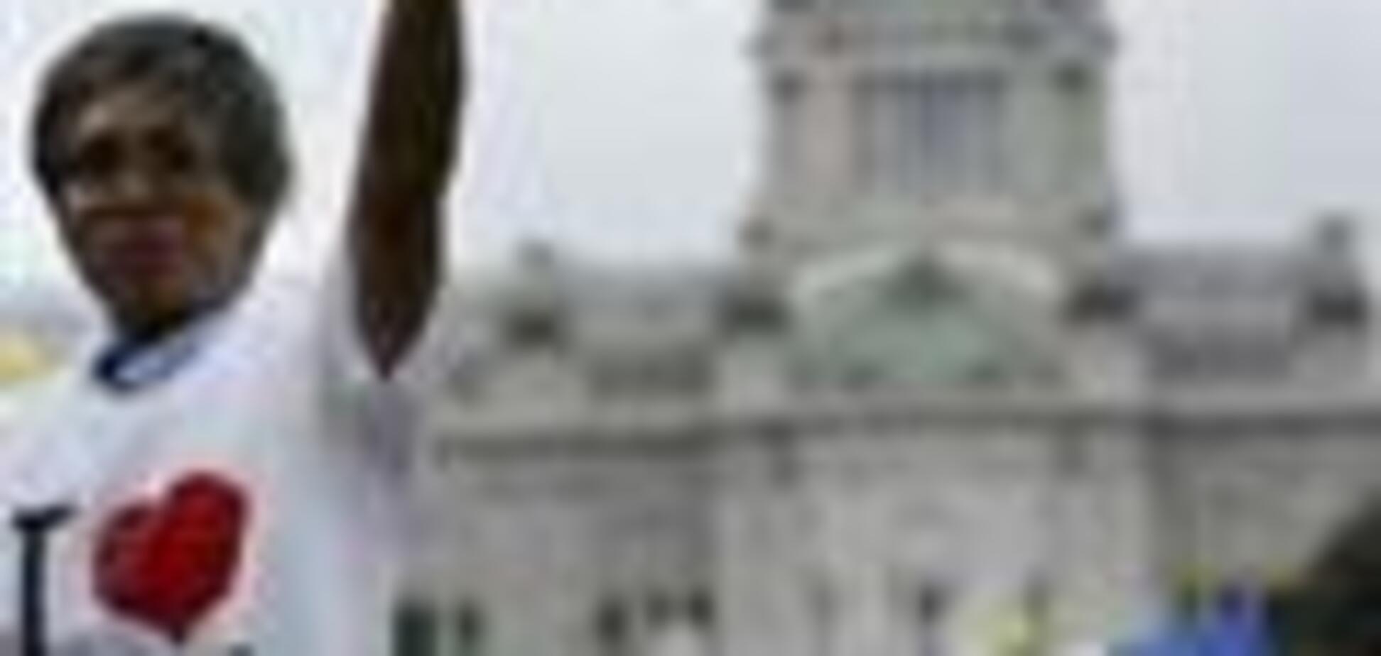 Оппозиционеры покинули здание парламента Таиланда