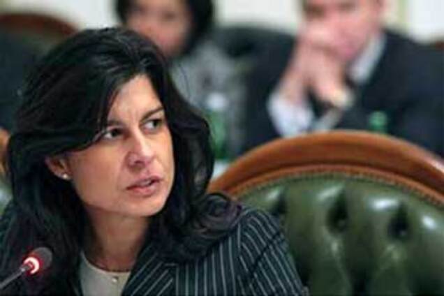 В Україну прибула засекречена місія МВФ