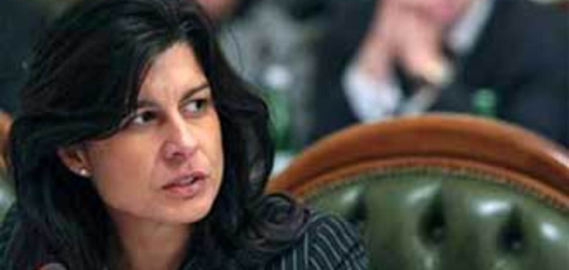 В Україну прибула засекречена місія МВФ