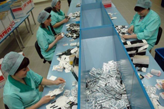 Не кохаймося!  Страна обеднеет на презервативы