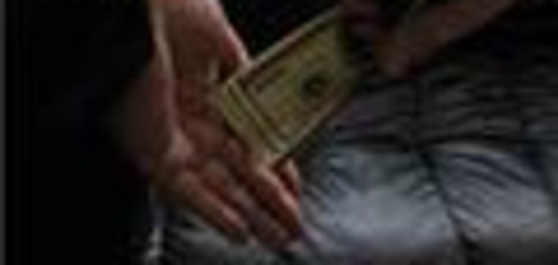 Співробітники МВС затримали мера при отриманні хабара