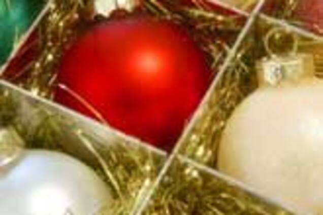 Небезпечні іграшки для Ющенка перевіряють металошукачем