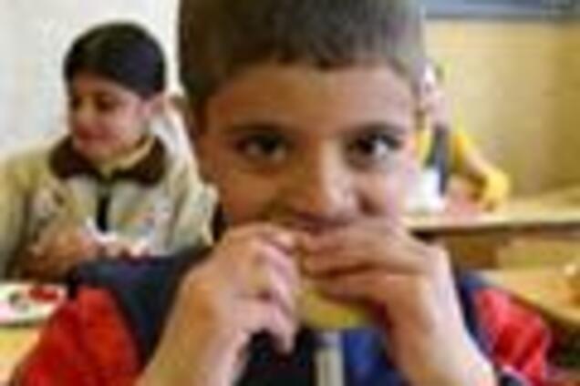 Школярам влаштували голодомор