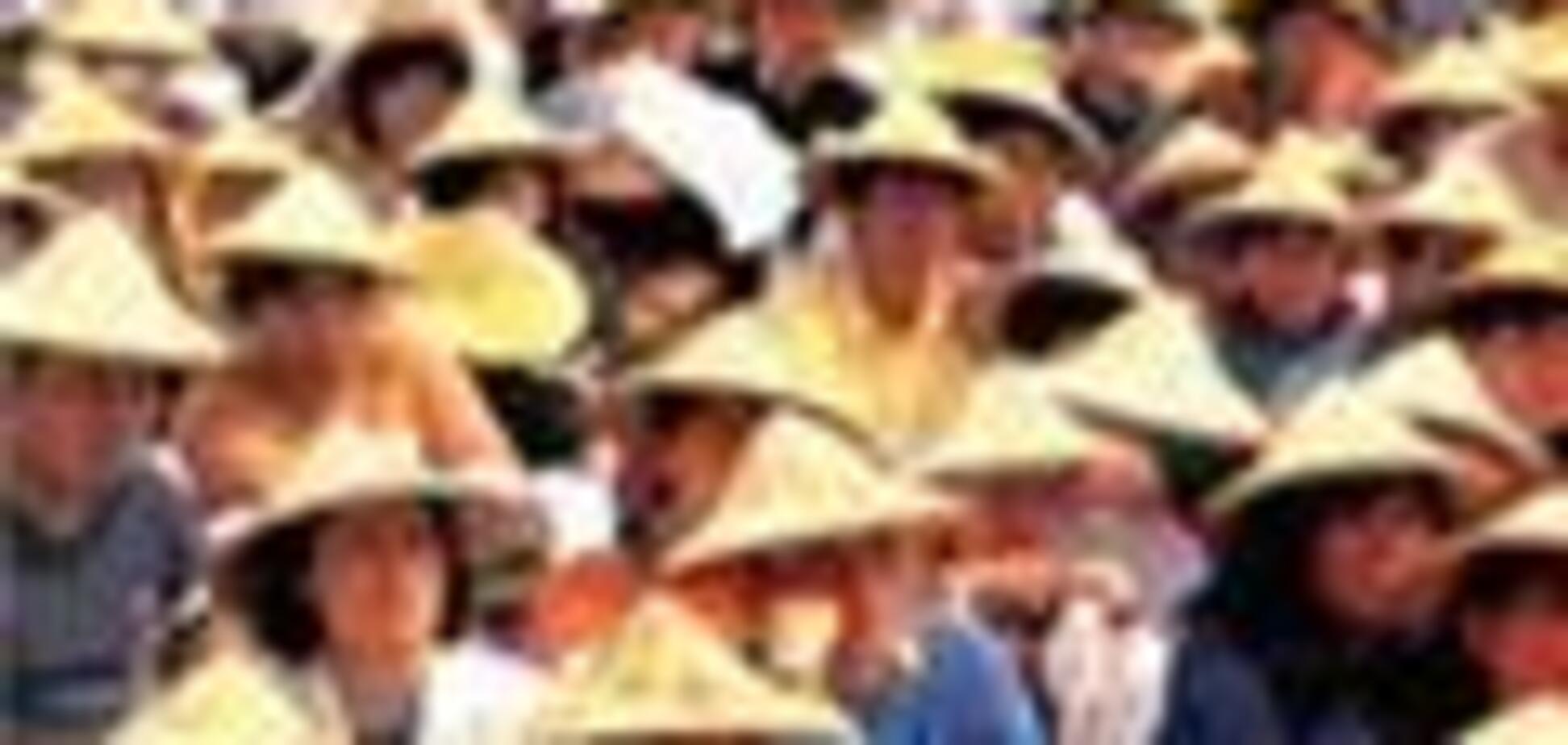 Тисячі голодних китайців вийшли на вулиці