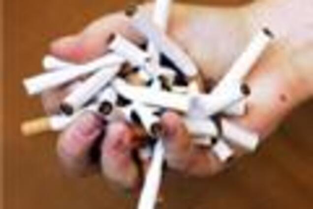 Контрабандисти прикрашають ялинки сигаретами