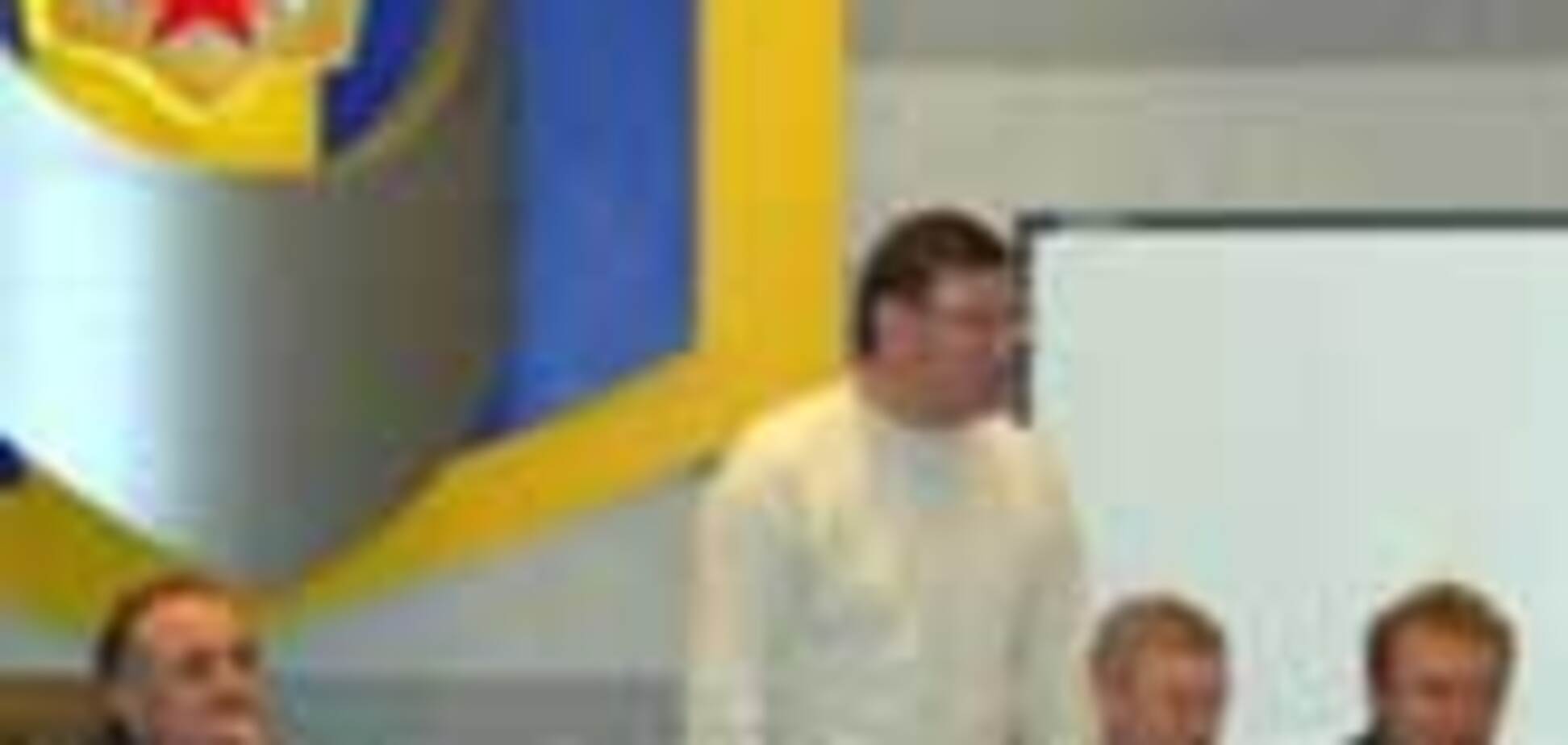 Луценко буде реабілітувати міліціонерів на Закарпатті