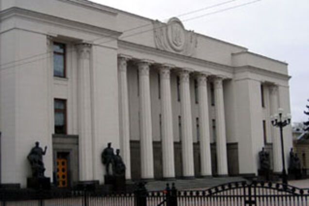 Рада до свят підвищила акцизи на алкоголь