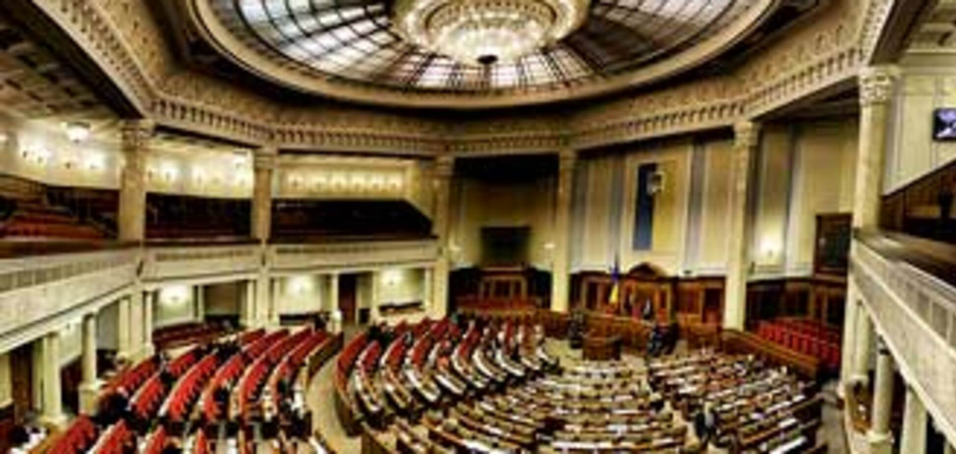 На Украину надвигается волна скандалов