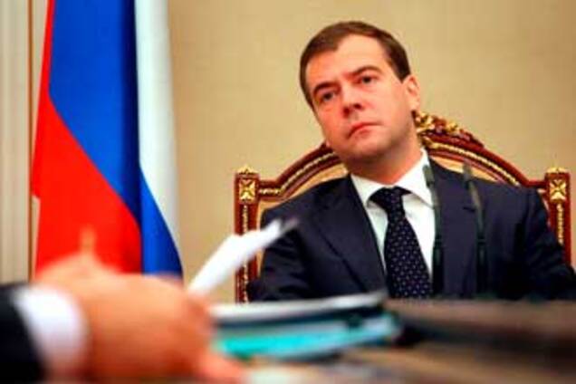 Медведев отбрасывает возможность 'холодной войны'