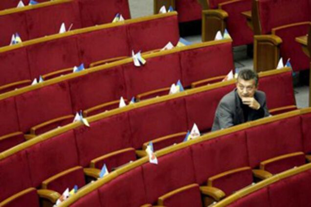 Депутати відмовилися від нічних зустрічей. Тепер все офіційно