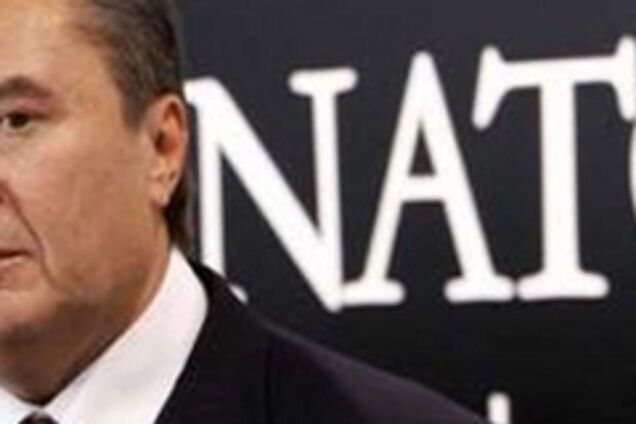 У НАТО немає часу на Януковича