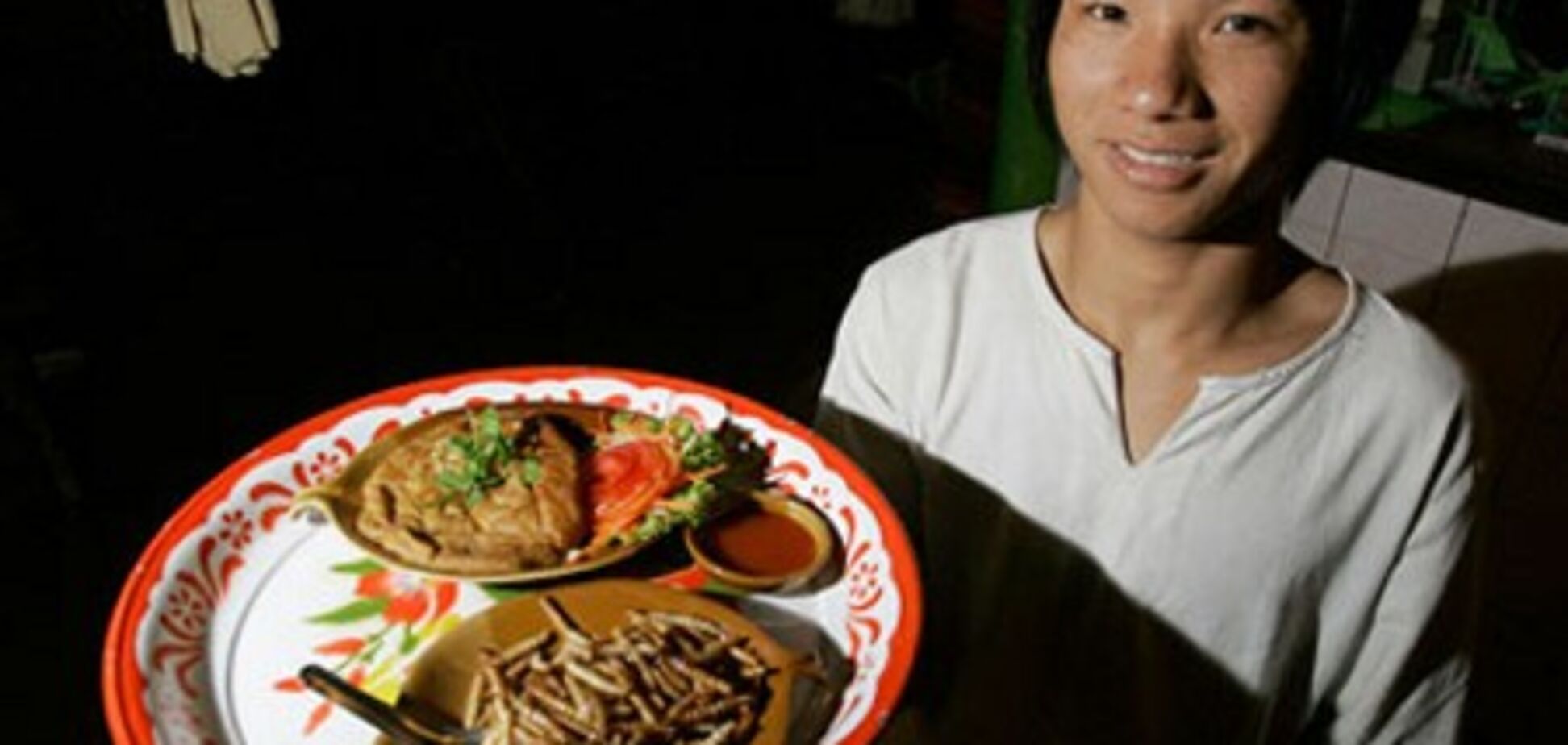 Лакомства Таиланда. Жучки, тараканы и другие насекомые