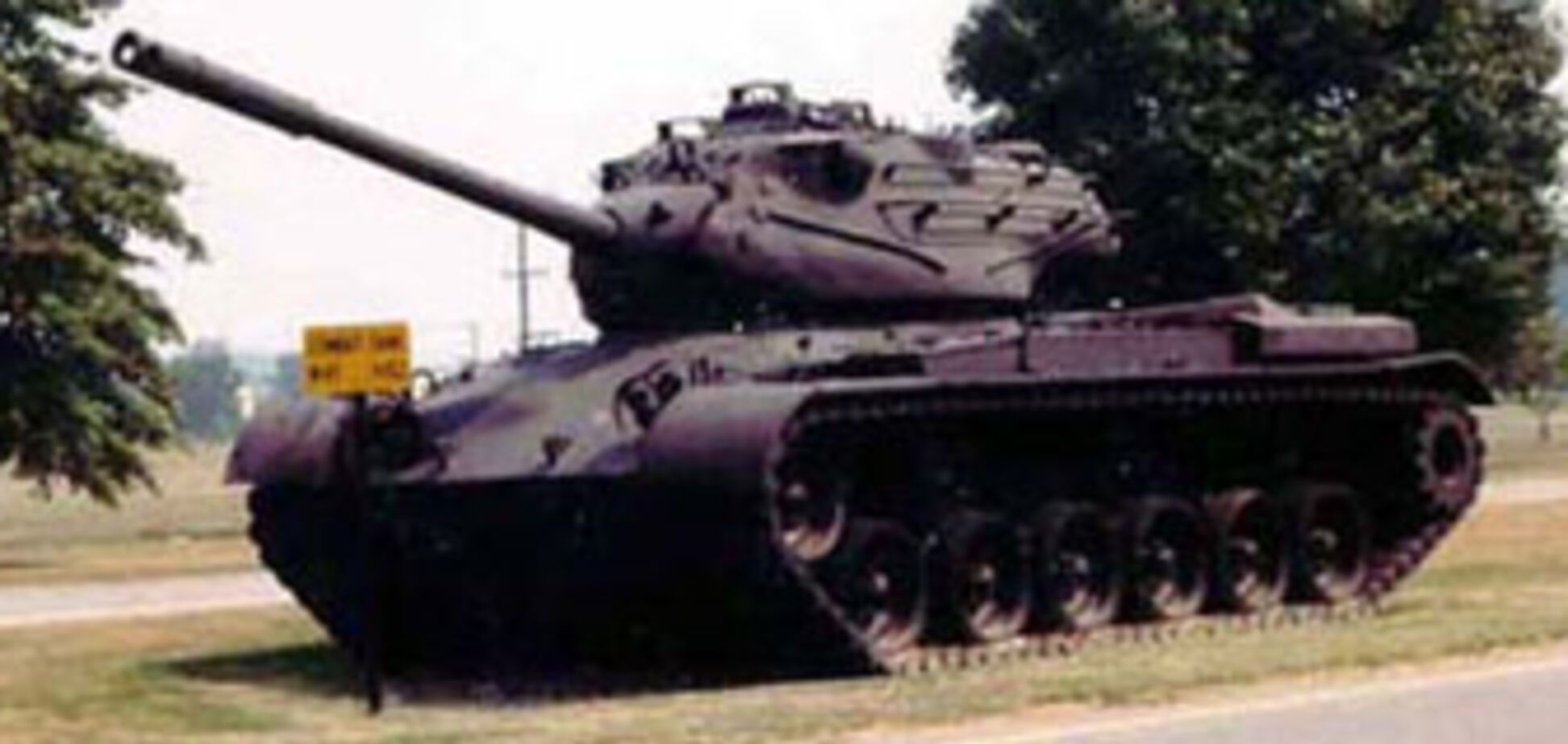 Шварценеггер будет катать отличников на танке