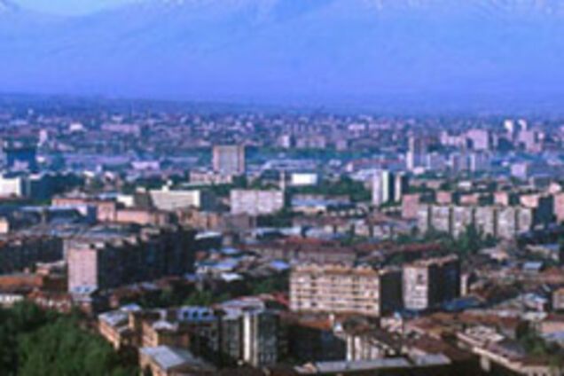 Президент Армении частично отменил режим ЧП