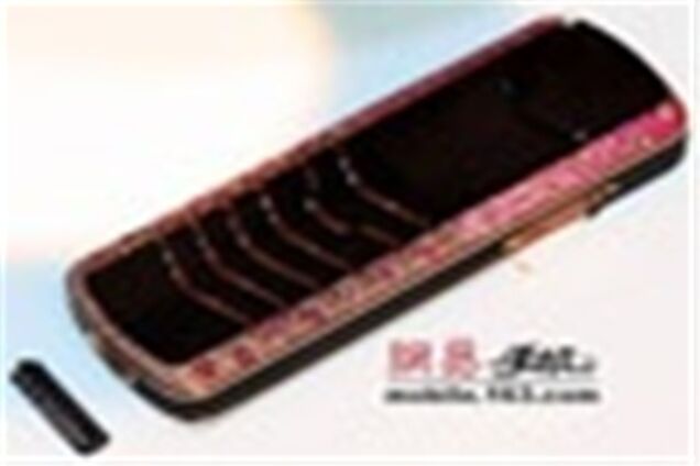 Vertu показала Constellation Monogram Collection