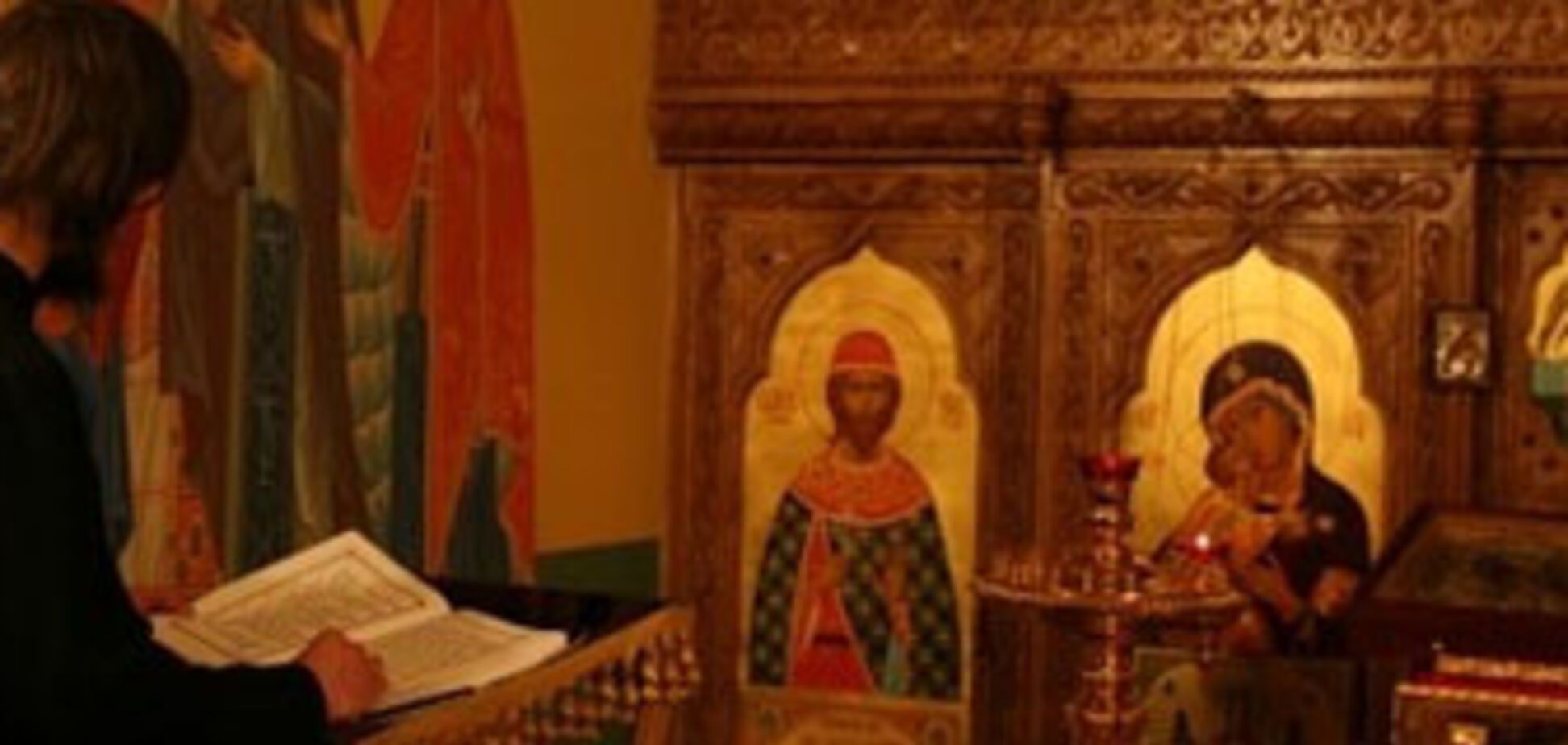 У кабінеті Шкіля зробили церкву для нардепів