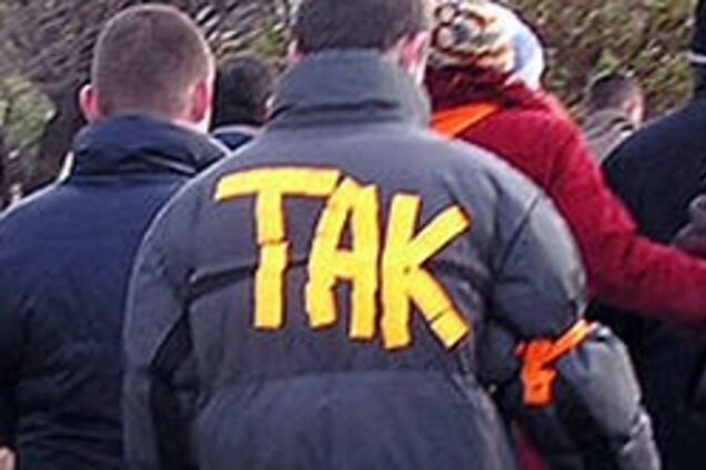 Профсоюзы: Тимошенко раздает кости с барского стола