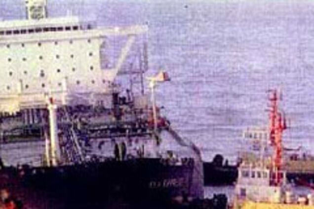 Водолази Китаю намагаються врятувати українців