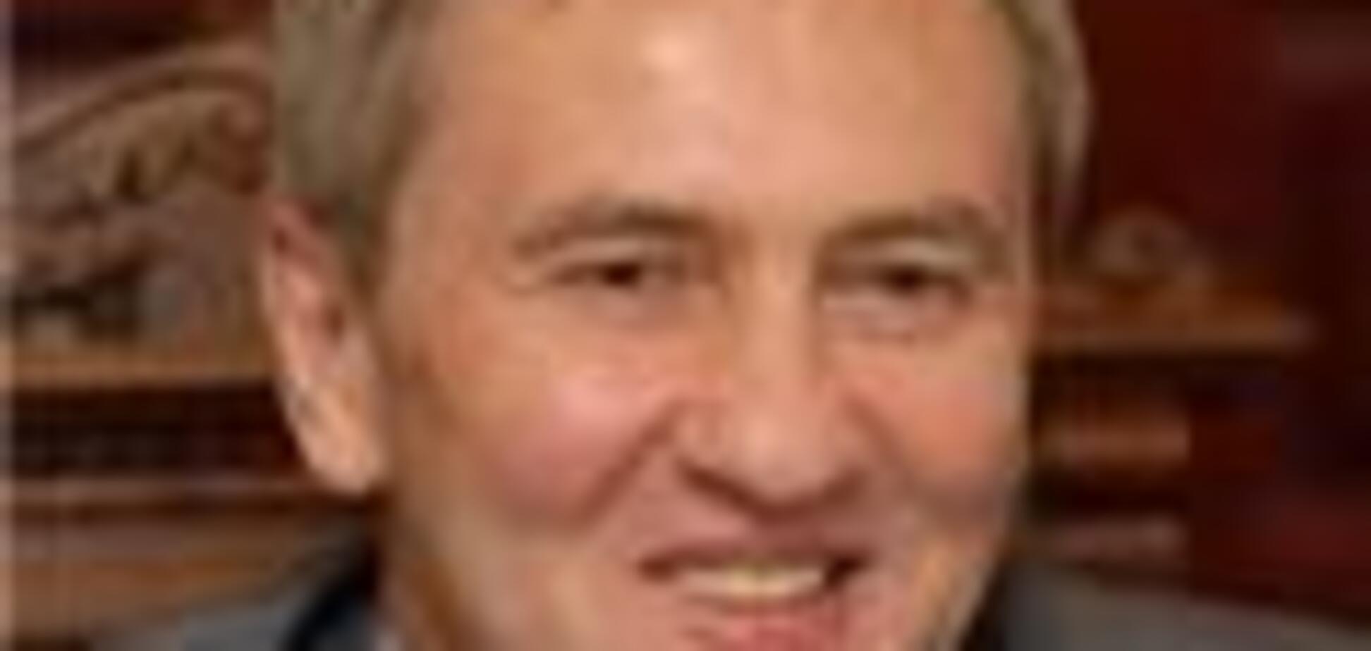 Черновецький не служить ні блакитним, ні помаранчевим