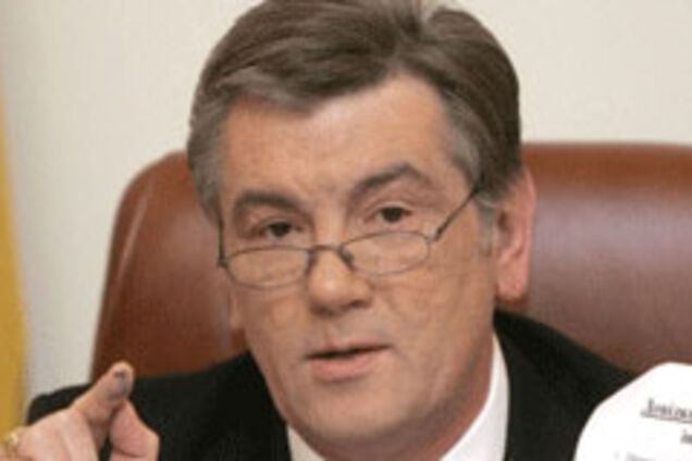 Ющенко присвоит миротворцам в Косово статус