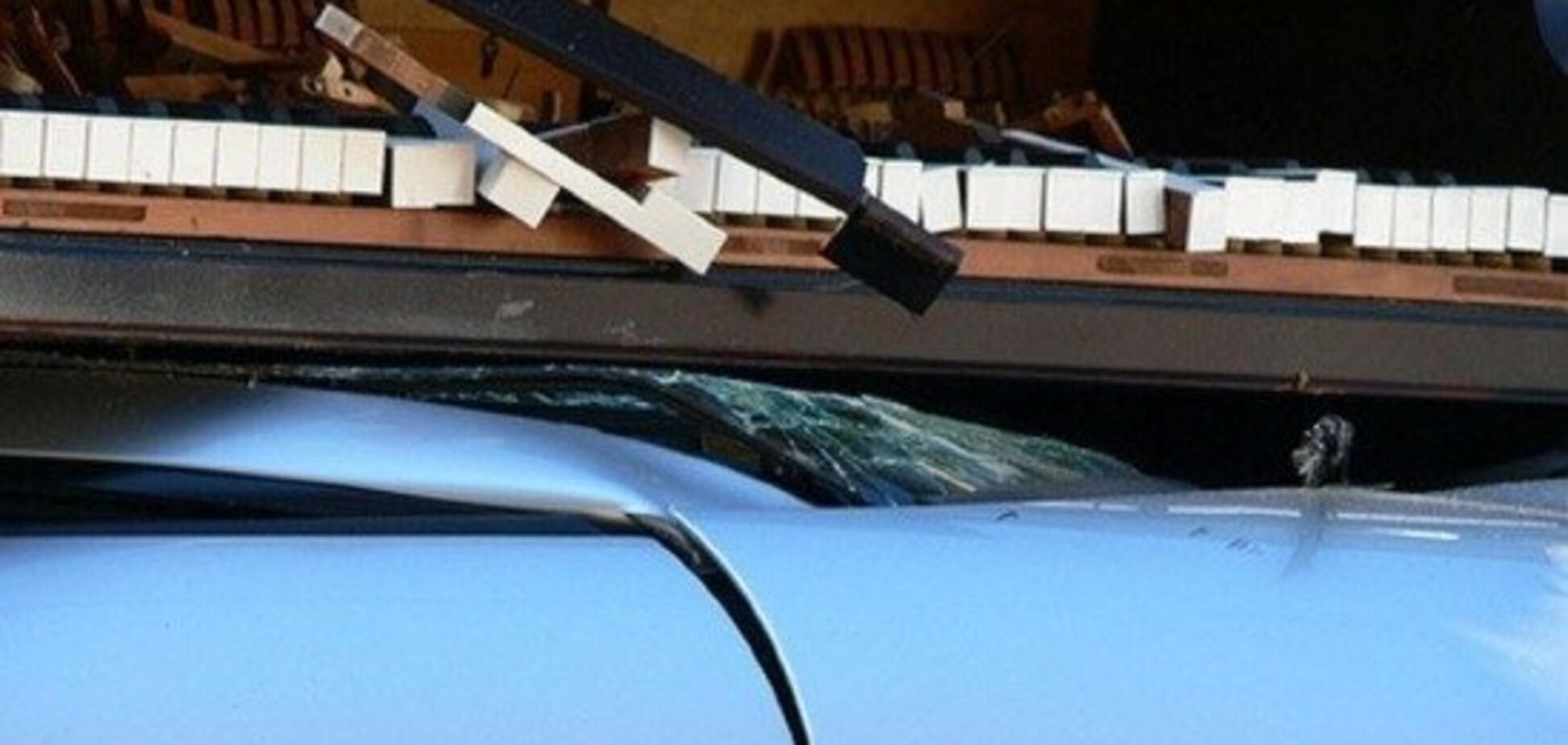 Як в анекдоті: Вибачте, був наляканий. Забійне піаніно