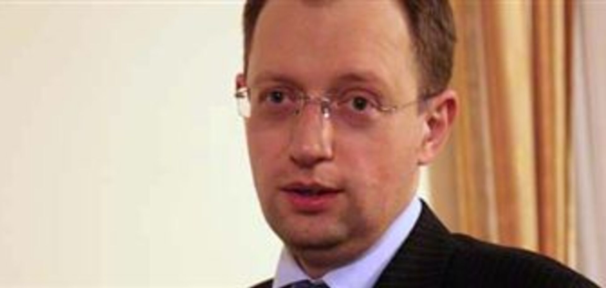 А Яценюк-то – миллионер…