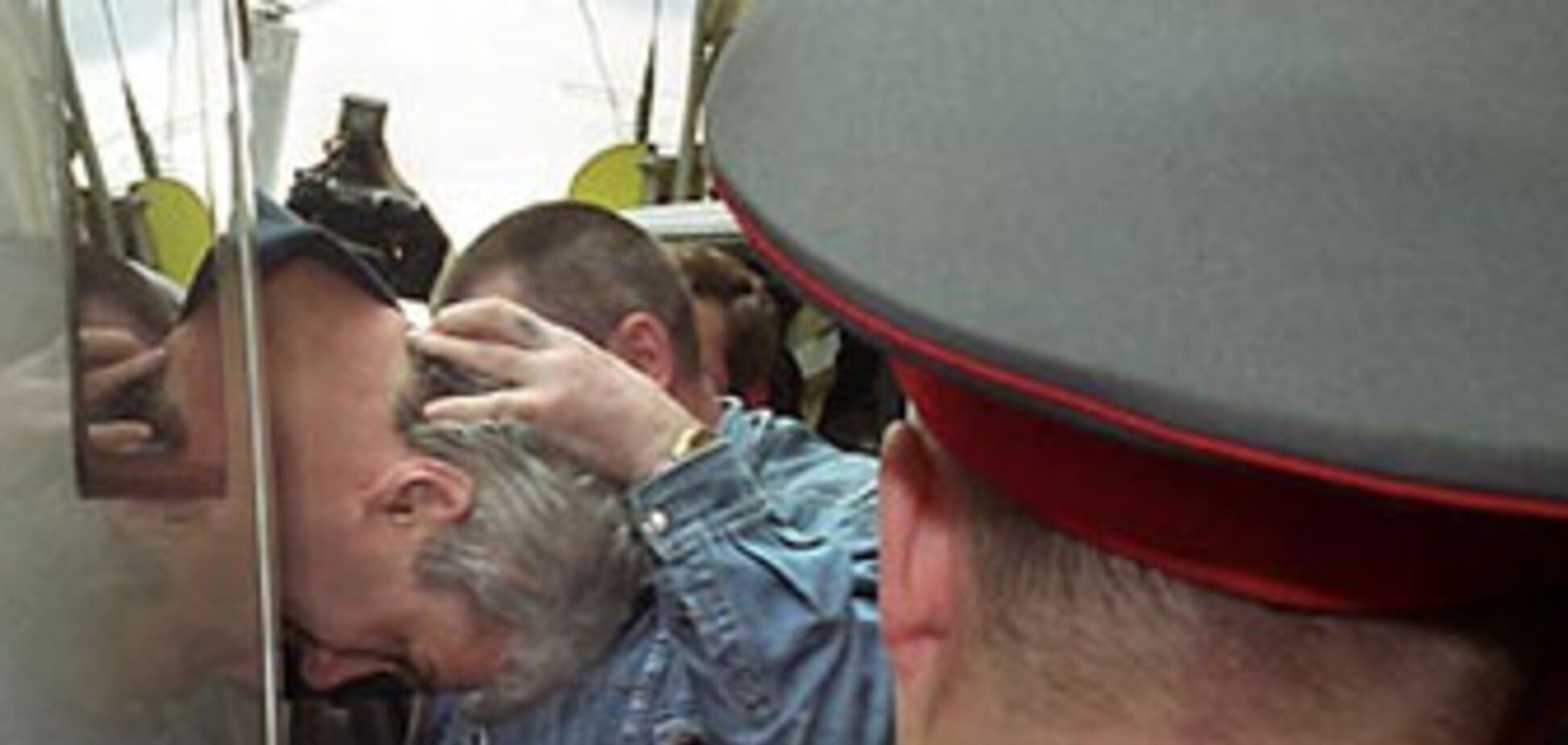 Міліціонери зняли скандальний 'кліп'