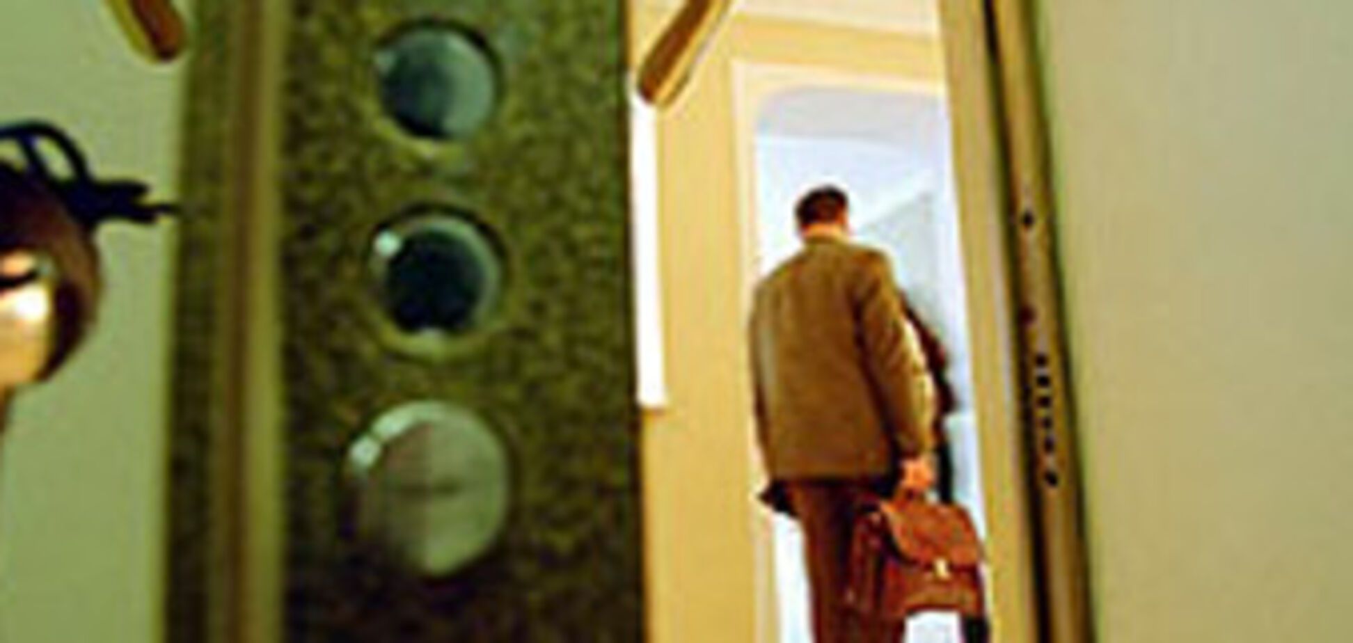 За выборы в РФ давали автомобили и квартиру