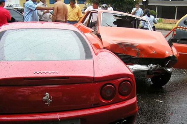 Лола Феррари - это не порнозвезда, а 'смешная машинко'