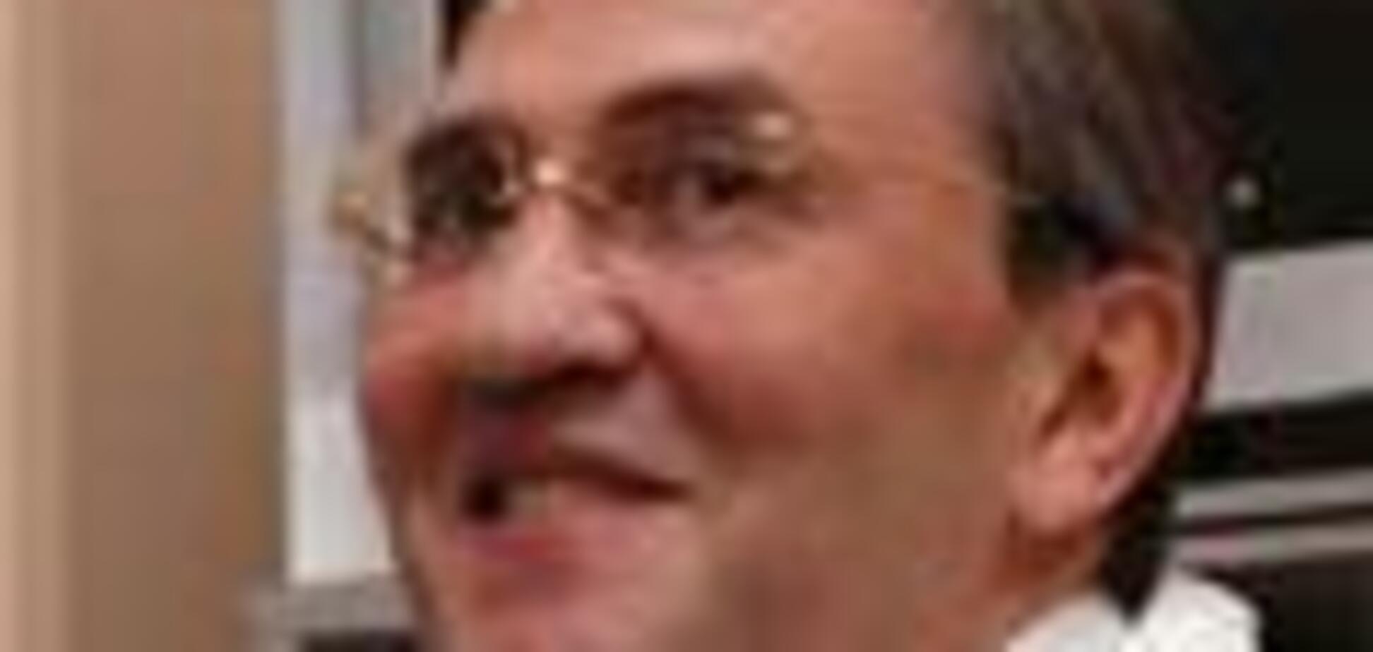 Черновецький просить Ющенка і Медведька заступитися