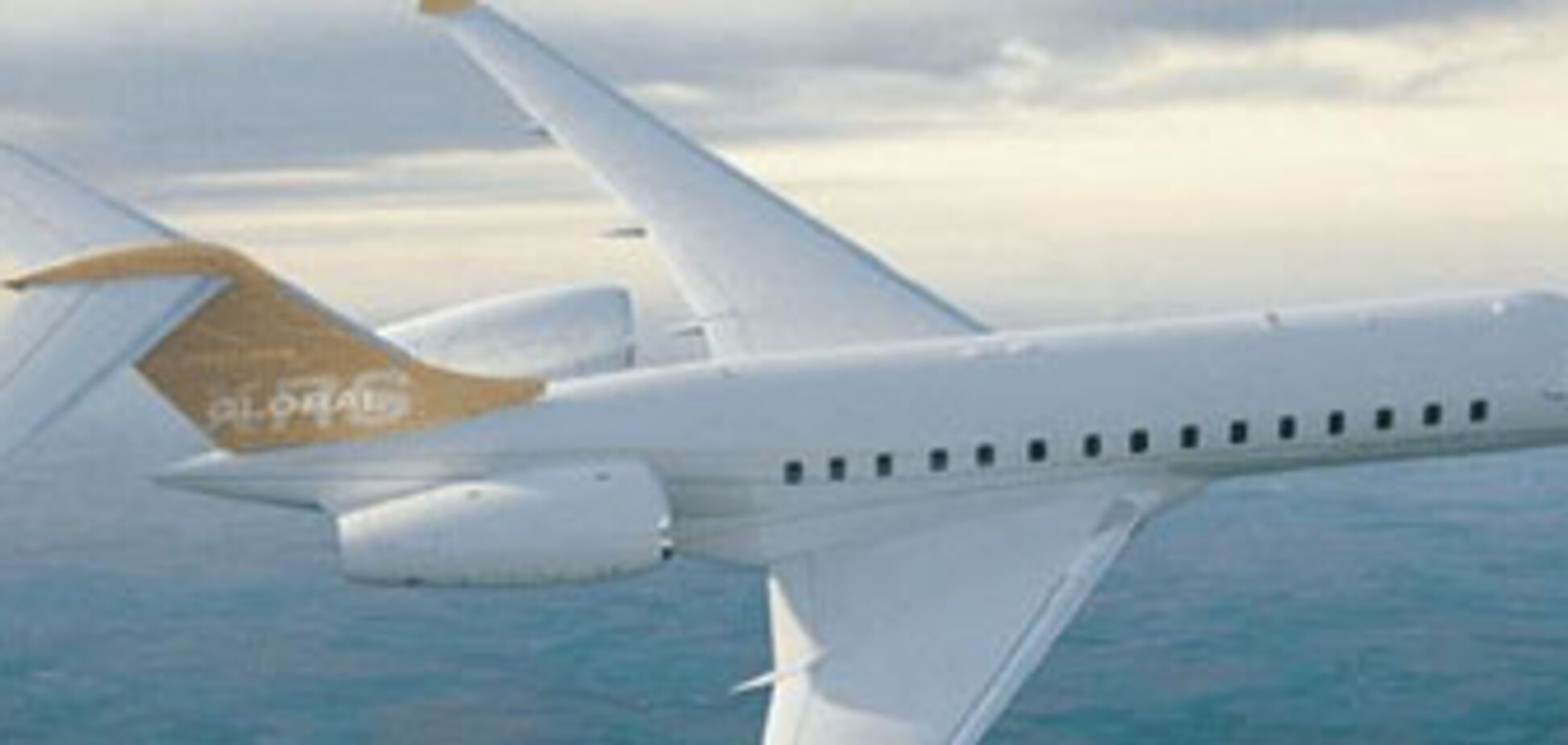 Самолет вернулся за забытым двигателем