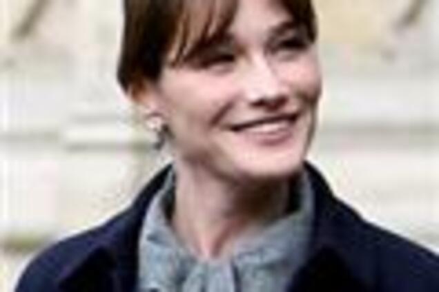 Новый альбом первой леди Франции выйдет в августе