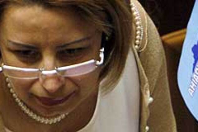 «Регионалы» спрятались от прессы ради Азарова